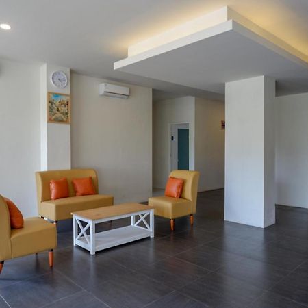 Reddoorz Plus Near Solo Baru ภายนอก รูปภาพ