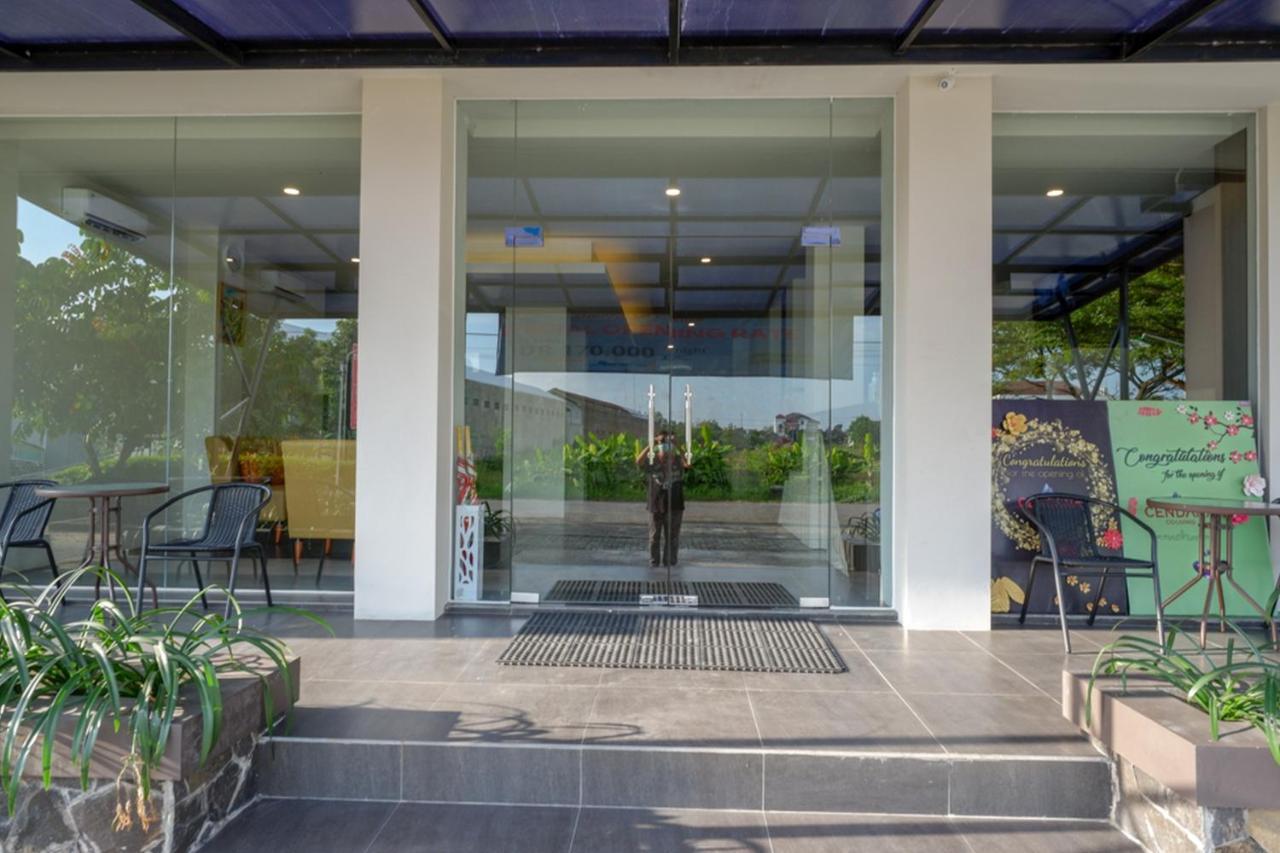 Reddoorz Plus Near Solo Baru ภายนอก รูปภาพ